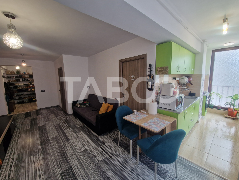 Apartament decomandat 3 camere 59 mp utili etaj 2 Doamna Stanca
