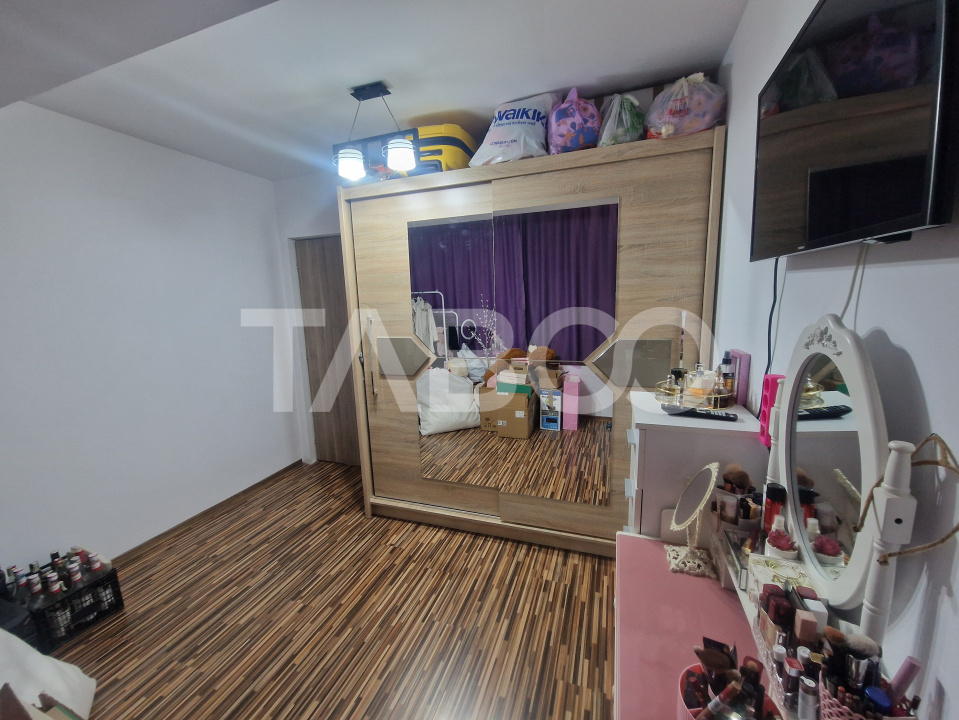 Apartament decomandat 3 camere 59 mp utili etaj 2 Doamna Stanca