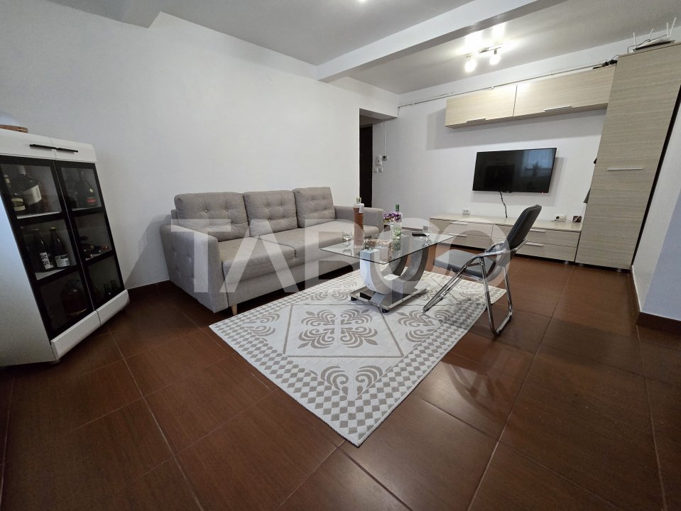 Apartament decomandat 3 camere 60 mpu 2 bai mobilat Vasile Aaron Sibiu