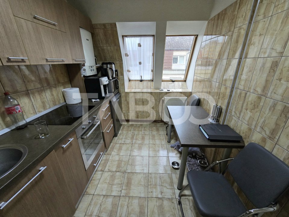 Apartament decomandat 3 camere 60 mpu 2 bai mobilat Vasile Aaron Sibiu