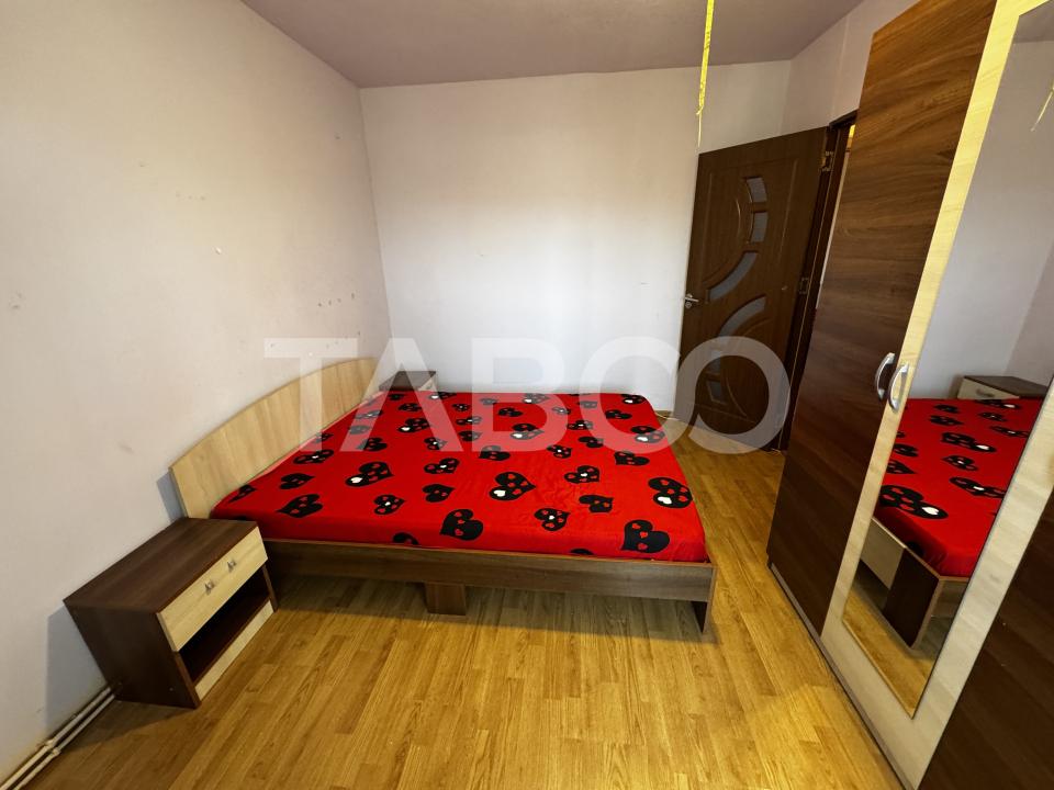 Apartament decomandat 3 camere 74 mpu 2 balcoane lift Terezian Sibiu