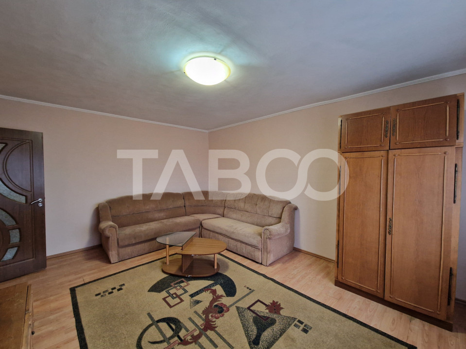 Apartament decomandat 3 camere 74 mpu 2 balcoane lift Terezian Sibiu