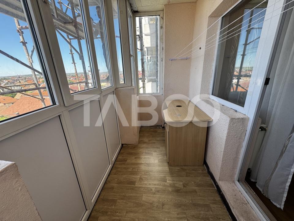 Apartament decomandat 3 camere 74 mpu 2 balcoane lift Terezian Sibiu