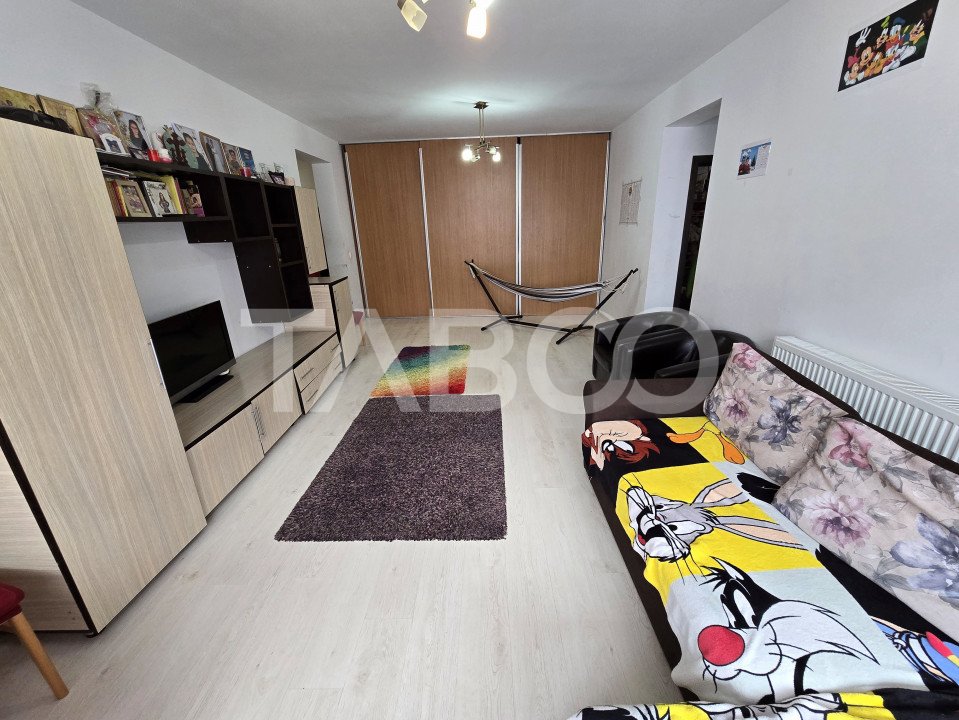Apartament decomandat 3 camere balcon parcare COMISION 0 in Selimbar