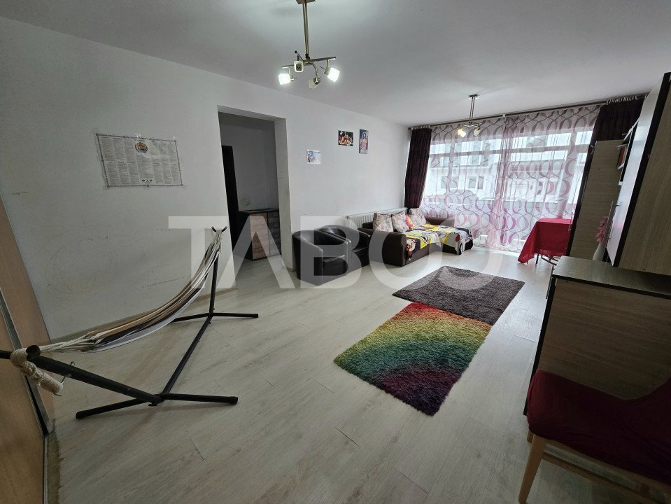 Apartament decomandat 3 camere balcon parcare COMISION 0 in Selimbar