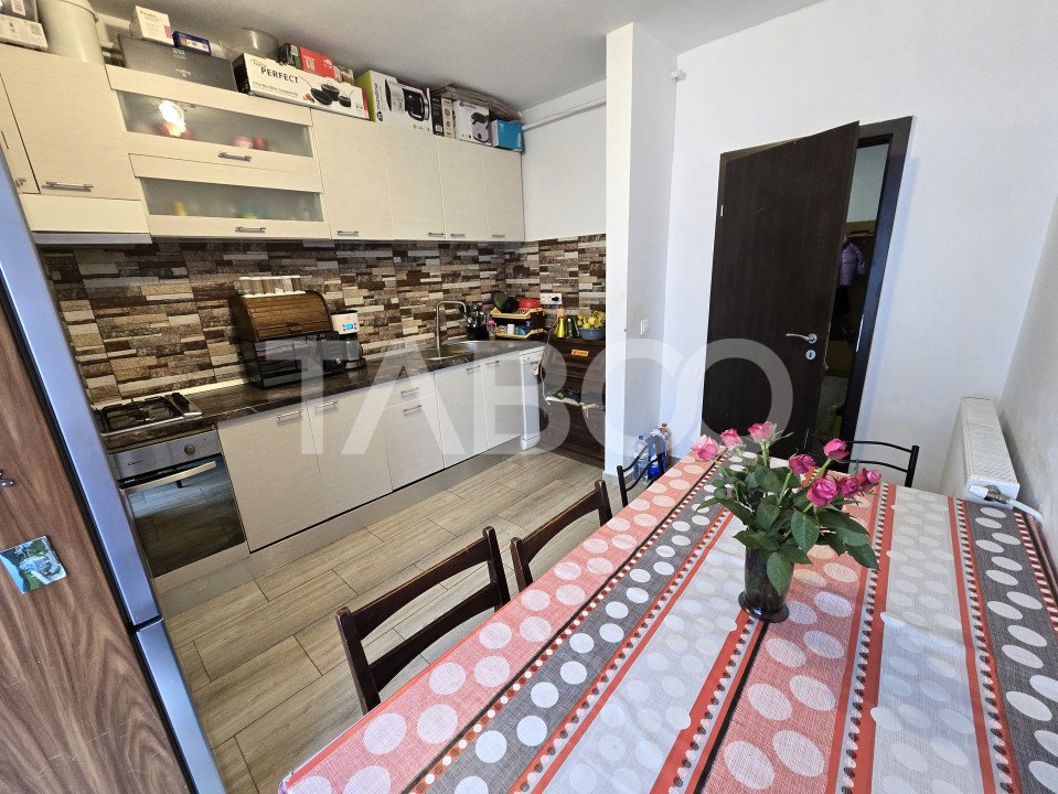 Apartament decomandat 3 camere balcon parcare COMISION 0 in Selimbar