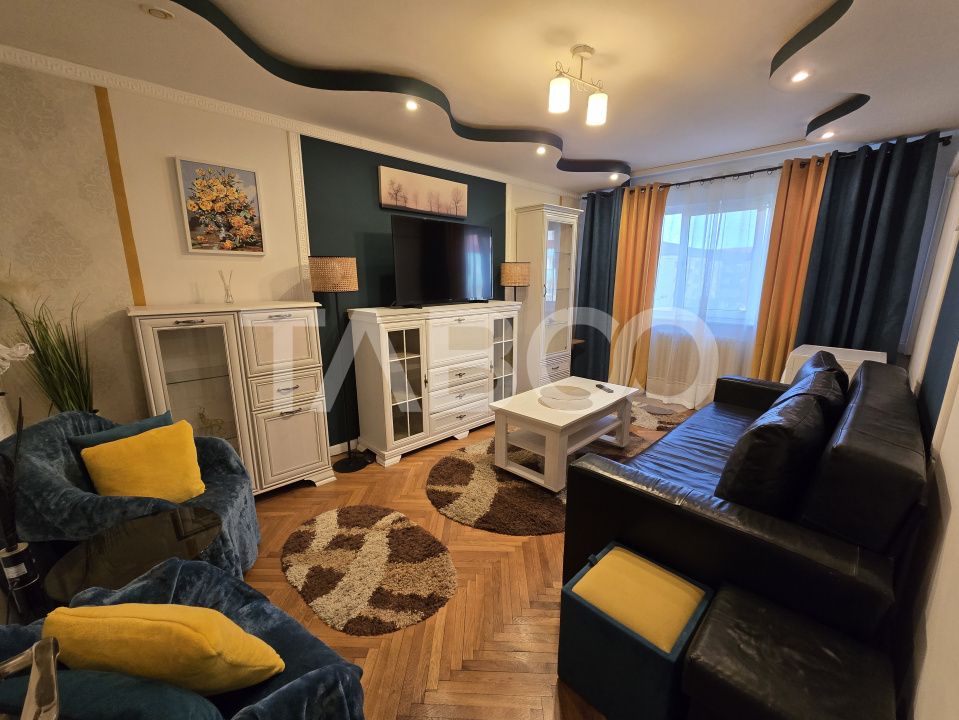 Apartament decomandat 3 camere balcon pivnita lift Vasile Aaron Sibiu in Sibiu - Negoveanu