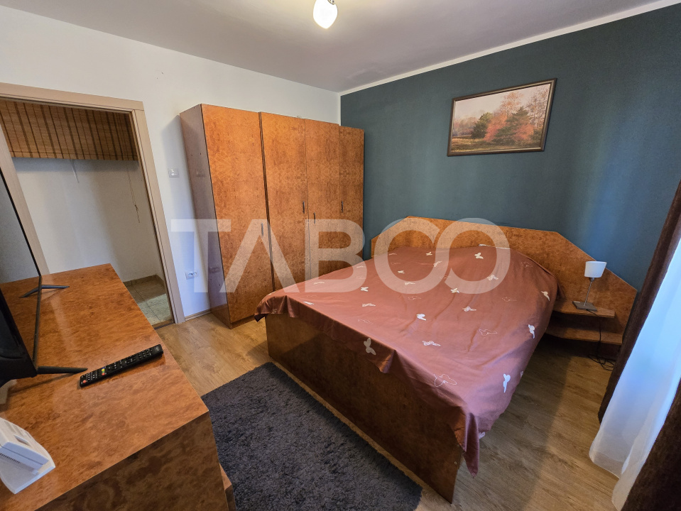 Apartament decomandat 3 camere balcon pivnita lift Vasile Aaron Sibiu