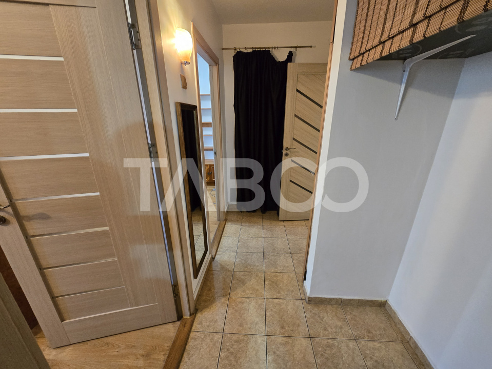 Apartament decomandat 3 camere balcon pivnita lift Vasile Aaron Sibiu