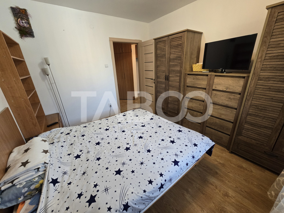 Apartament decomandat 3 camere balcon pivnita lift Vasile Aaron Sibiu