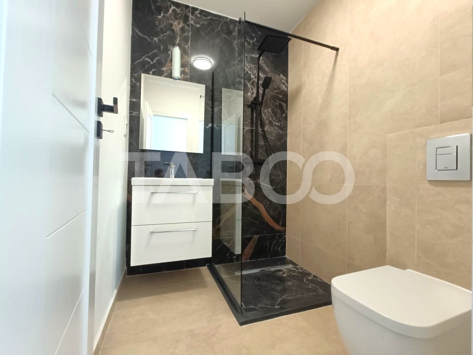 Apartament decomandat 3 camere - bucatarie separata - etaj intermediar