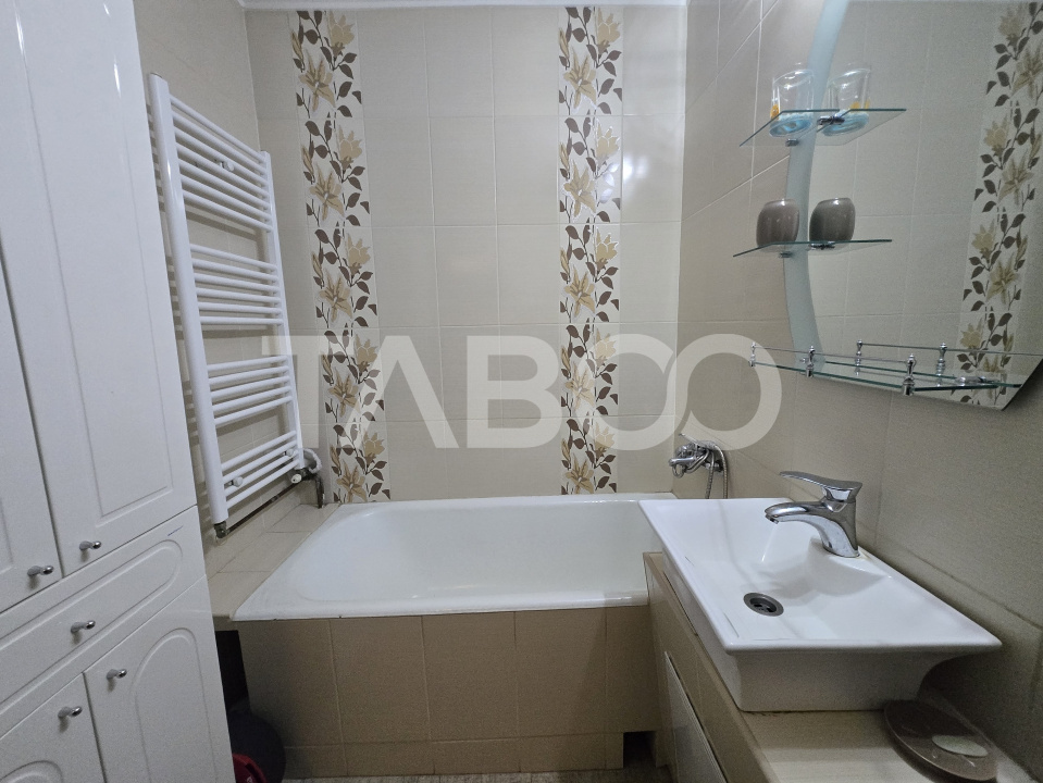 Apartament decomandat 3 camere de inchiriat 64mp zona Strand Sibiu