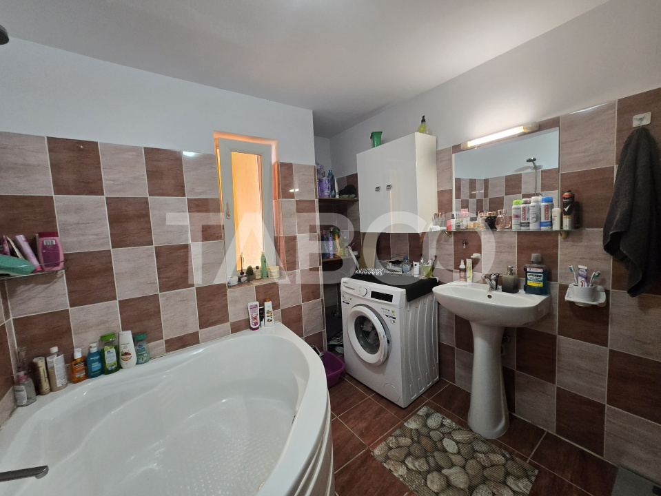 Apartament decomandat 3 camere de vanzare 78mp zona Vasile Aaron Sibiu