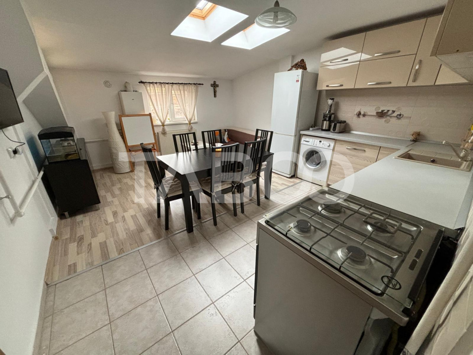 Apartament decomandat 3 camere de vanzare  langa Parcul Belvedere