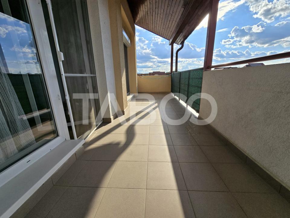 Apartament decomandat 3 camere etaj 2 terasa parcare Selimbar Sibiu