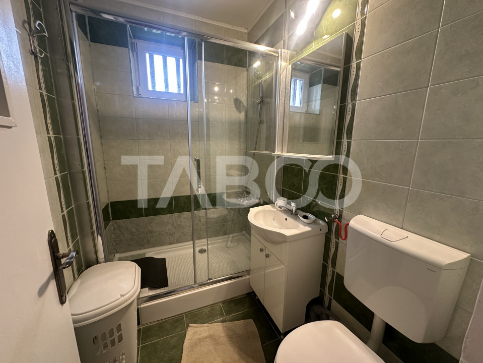 Apartament decomandat 3 camere etaj 4 zona Rahovei Sibiu