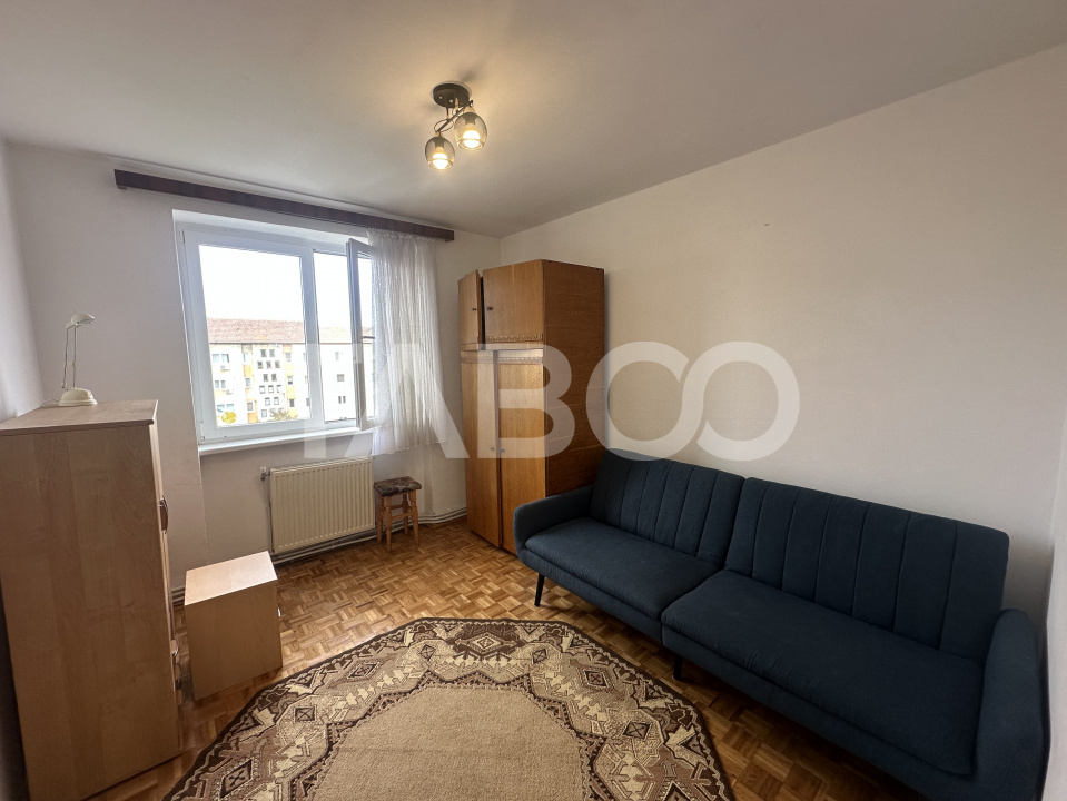 Apartament decomandat 3 camere etaj 4 zona Rahovei Sibiu
