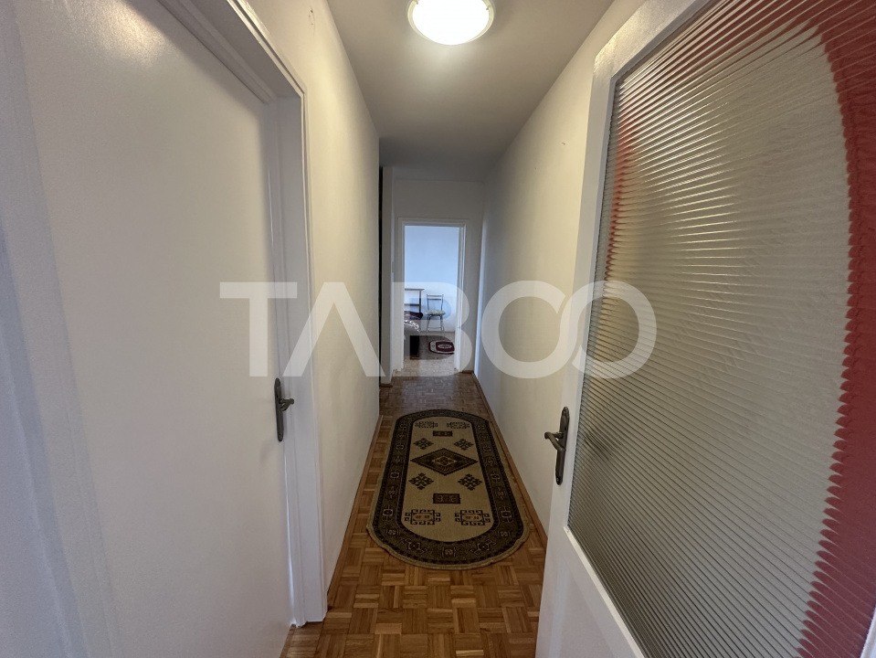 Apartament decomandat 3 camere etaj 4 zona Rahovei Sibiu