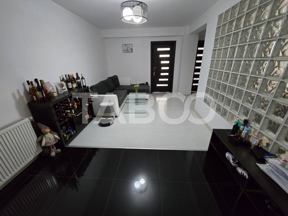 Apartament decomandat 3 camere parcare 2 balcoane Alma Turnisor Sibiu in Sibiu - Frunzei