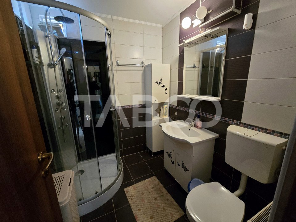 Apartament decomandat 3 camere pivnita balcon Valea Aurie Sibiu
