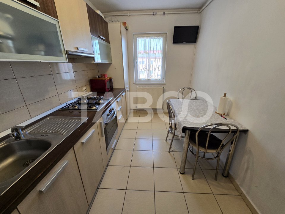 Apartament decomandat 3 camere pivnita balcon Valea Aurie Sibiu