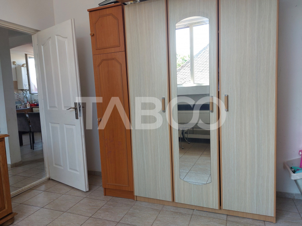 Apartament decomandat 3 camere zona centrala Cisnadie de vanzare