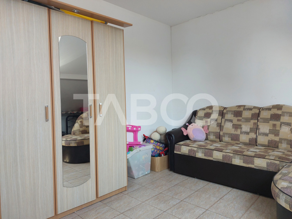 Apartament decomandat 3 camere zona centrala Cisnadie de vanzare