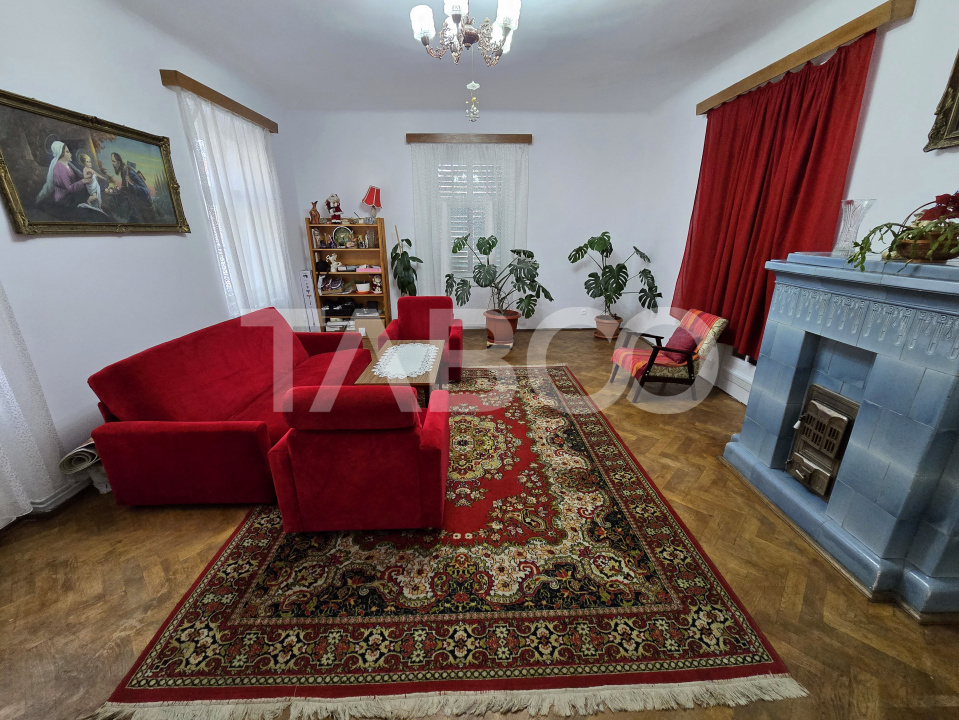 Apartament decomandat 4 camere 130mpu pivnita acces auto Orasul de Jos