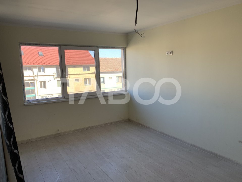 Apartament decomandat 4 camere 72 mpu 2 bai zona Mihai Viteazu Sibiu