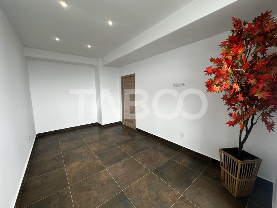 Apartament decomandat 43 mpu 2 camere zona Doamna Stanca