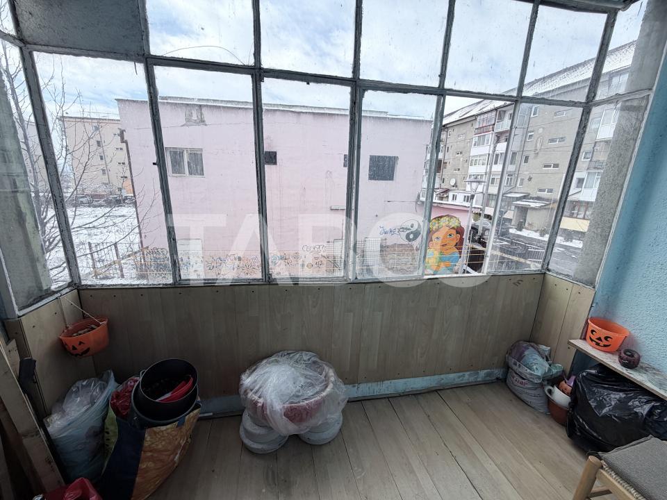 Apartament decomandat 50 mpu etaj 1 balcon Str Olteniei Nr 2 Strand 