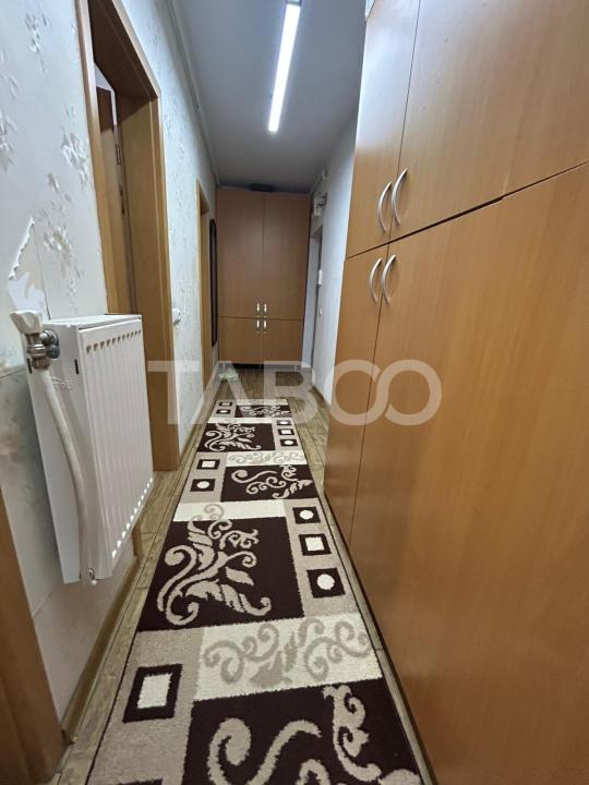 Apartament decomandat 54mp 2 camere si balcon zona Brana Selimbar