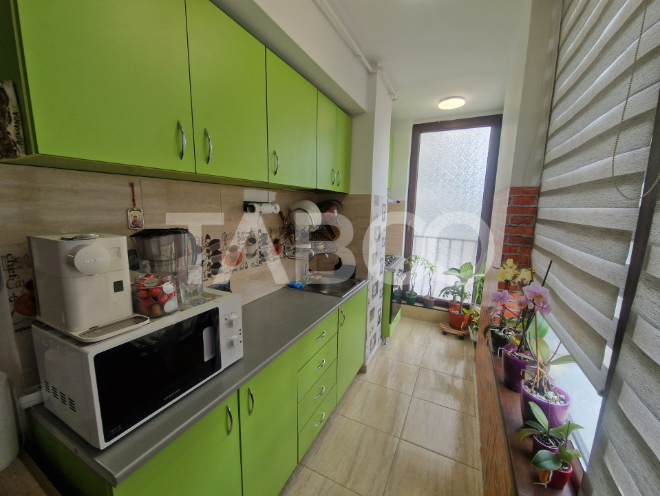 Apartament decomandat 59 mp utili 3 camere etaj 2 Doamna Stanca