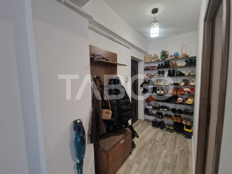 Apartament decomandat 59 mp utili 3 camere etaj 2 Doamna Stanca