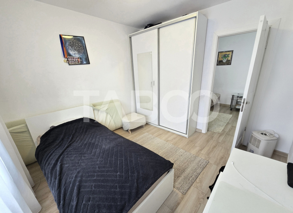 Apartament decomandat 66 utili 3 camere pivnita Turnisor Sibiu