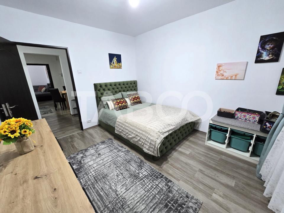 Apartament decomandat 70 utili balcon lift pivnita Vasile Aaron Sibiu