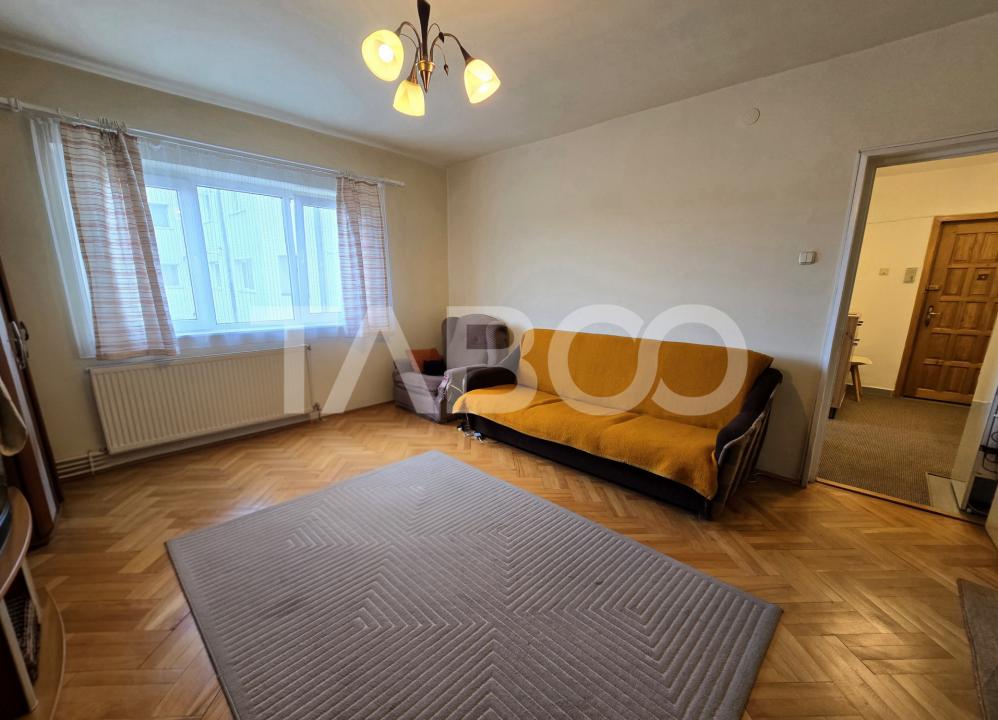 Apartament decomandat 74 utili 3 camere balcon lift Terezian Sibiu