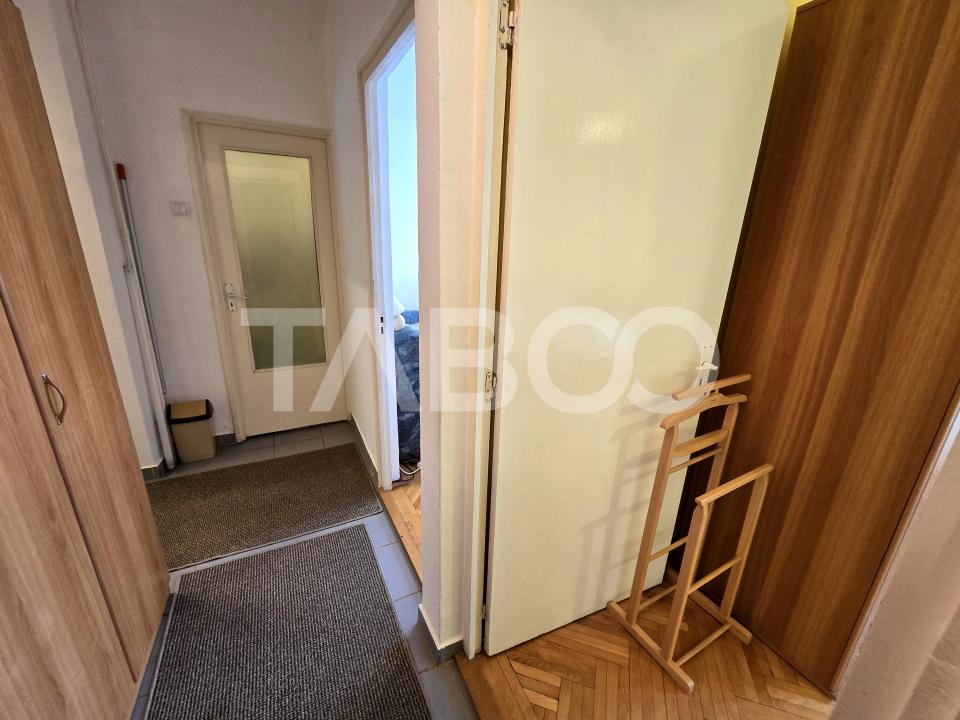 Apartament decomandat 74 utili 3 camere balcon lift Terezian Sibiu
