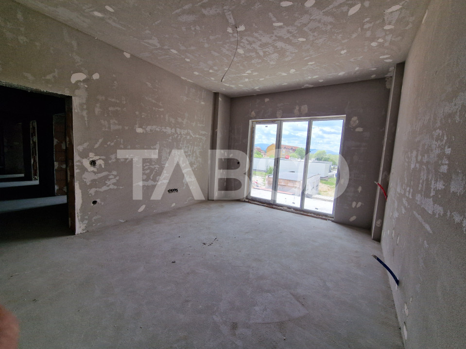 Apartament decomandat 82 mpu 3 camere 2 bai 2 balcoane Rahovei Sibiu