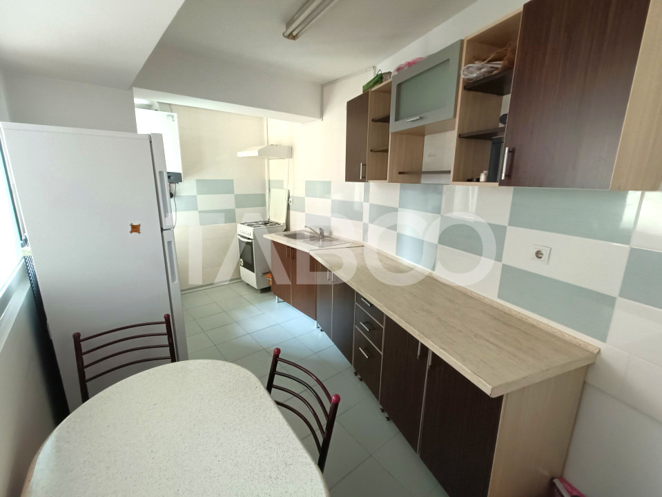 Apartament decomandat cu 2 camere in bloc cu lift - zona Turnisor