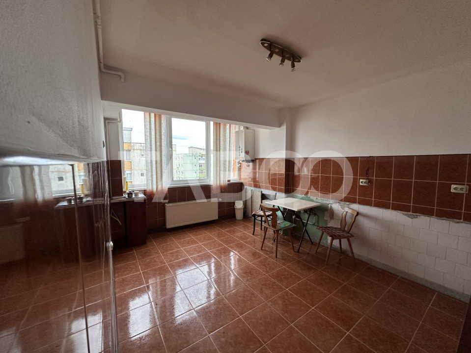 Apartament decomandat cu 3 camere baie cu geam la doar 1402 euro/mp