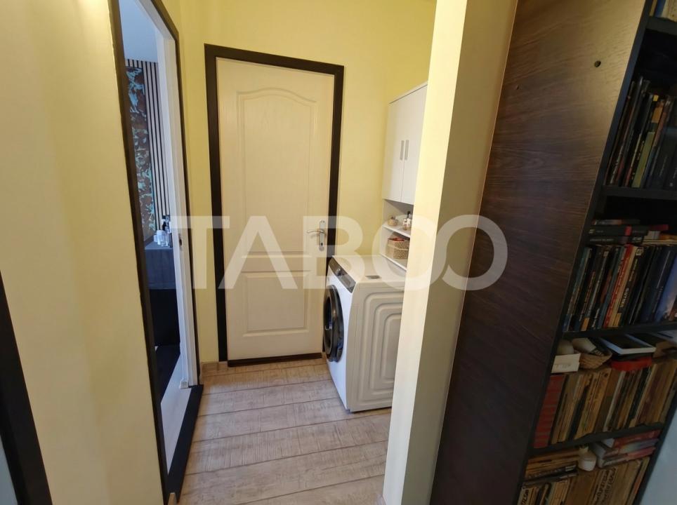 Apartament decomandat cu 3 camere - balcon - etaj 1 -zona Vasile Aaron