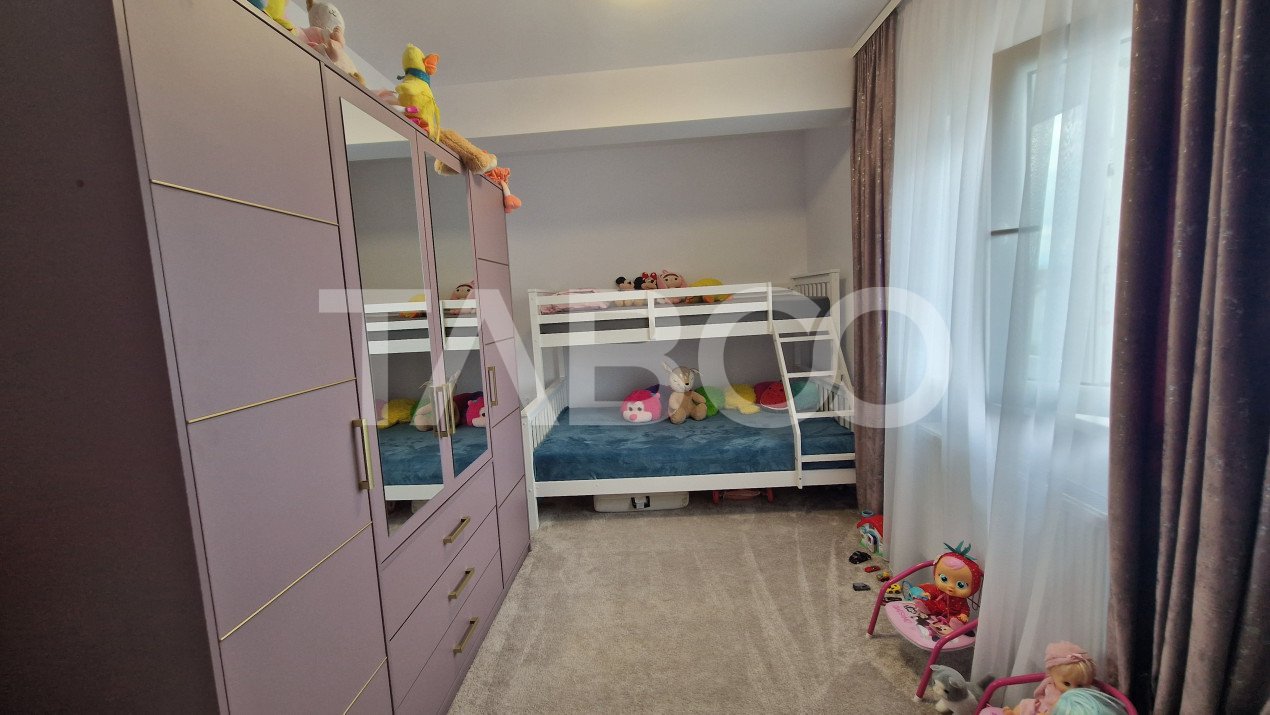 Apartament decomandat cu 3 camere balcon etaj intermediar Selimbar