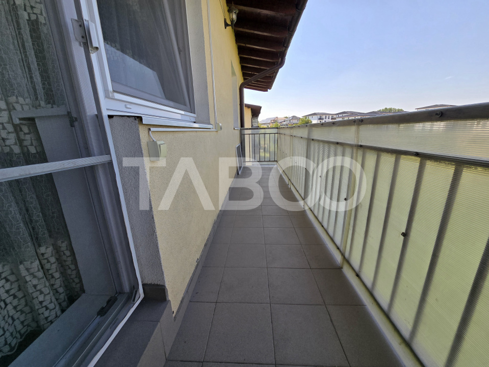 Apartament decomandat cu 3 camere balcon parcare Selimbar Sibiu