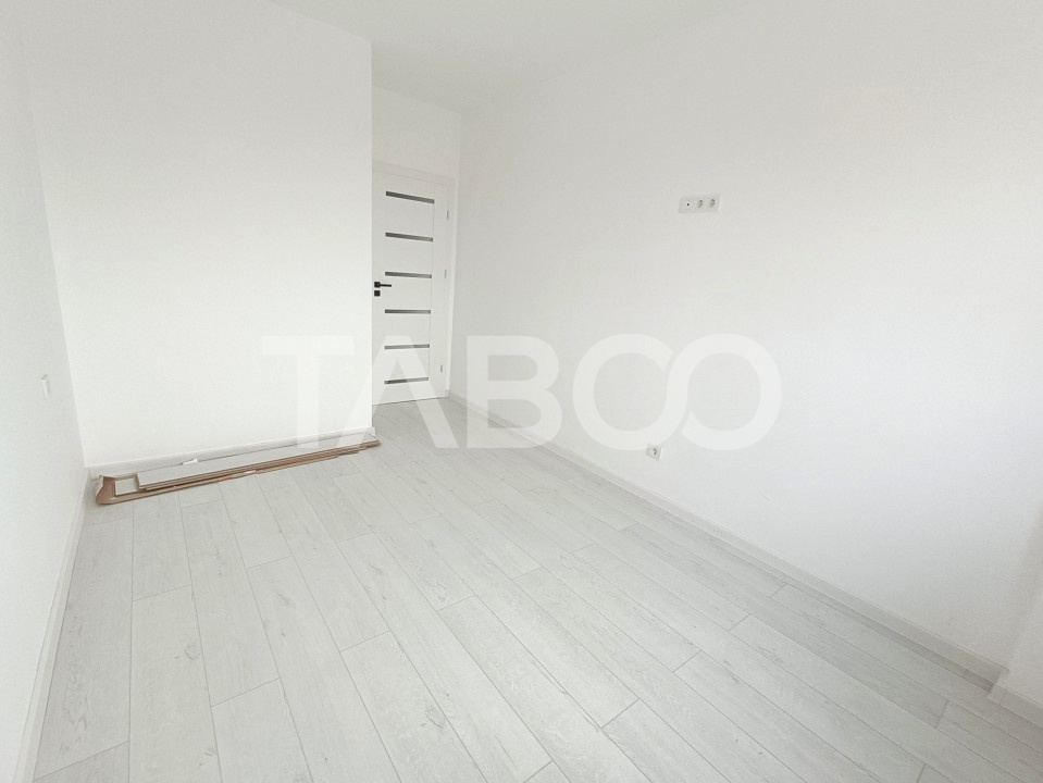 Apartament decomandat cu 3 camere parcare si 2 balcoane comision zero