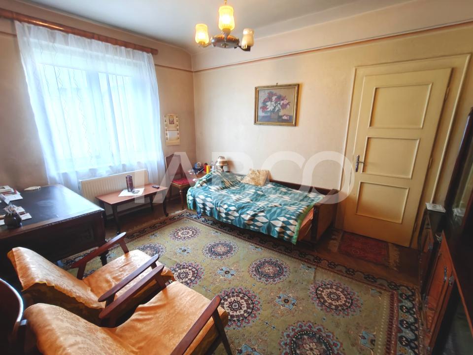 Apartament decomandat cu 3 camere pe strada Tribunei - Comision 0