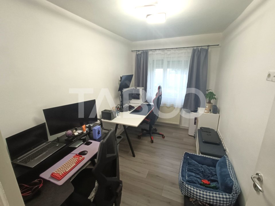 Apartament decomandat cu 3 camere - pivnita - zona Valea Aurie Sibiu