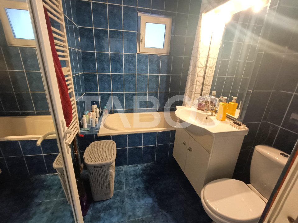 Apartament decomandat cu 3 camere - pivnita - zona Valea Aurie Sibiu