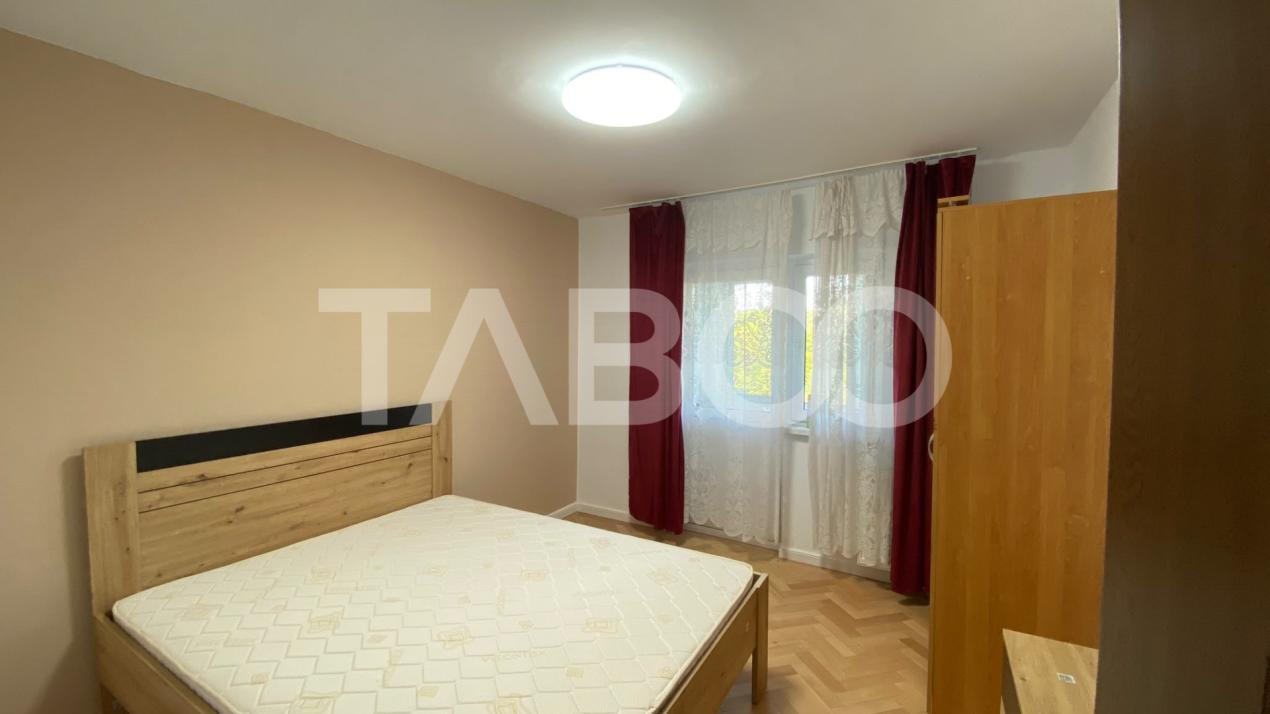 Apartament decomandat de inchiriat 2 camere 56 mpu si balcon 6 mp 