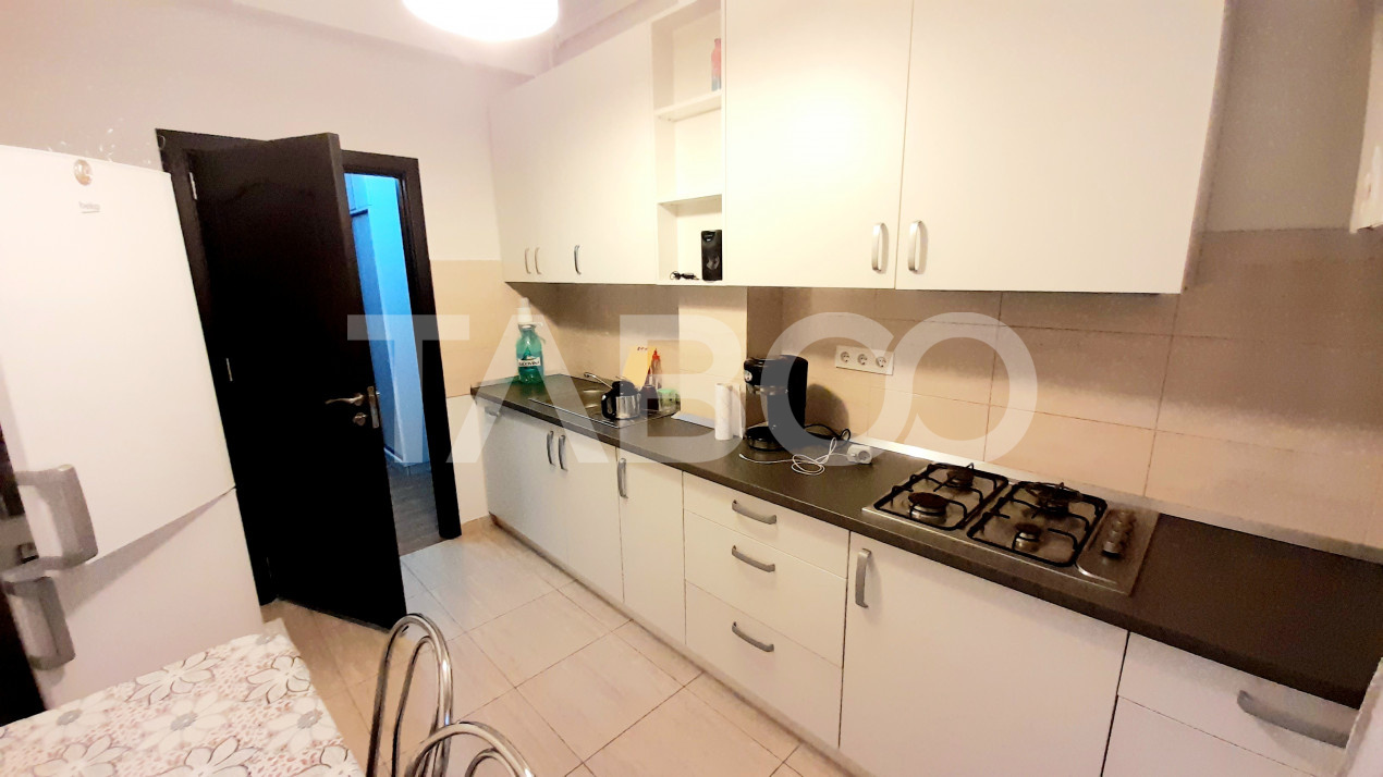 Apartament decomandat de inchiriat 2 camere balcon parcare Turnisor 